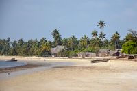 Strandspaziergang am Indischen Ozean bei Pangani
